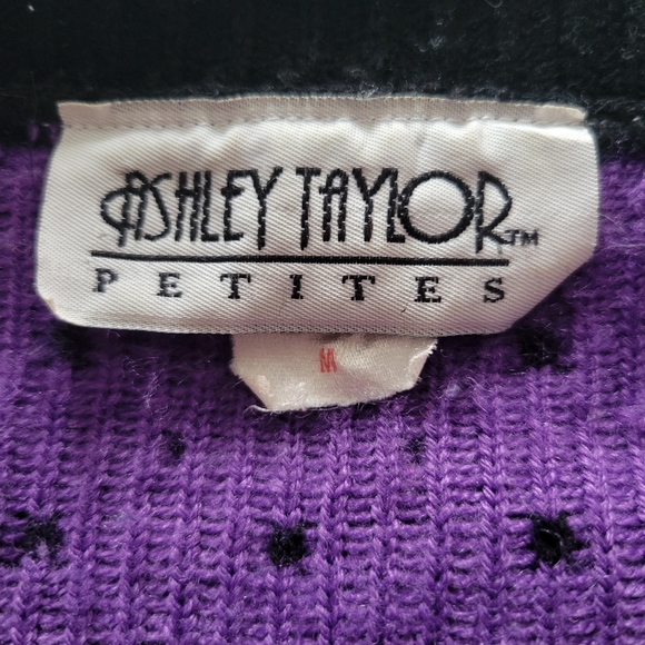 SWEET VINTAGE BUTTON FRONT COLLEGIATE SWEATER med - Picture 8 of 8